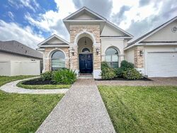  Sylvia Plath Dr, Laredo TX