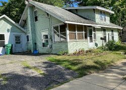  Wood St, Three Rivers MI