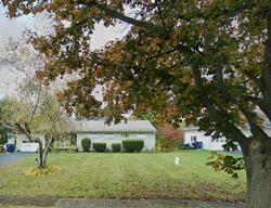 Pre-foreclosure in  Wedgewood Dr Rochester, NY 14624