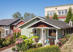 Pre-foreclosure in  Ne Anderson St Duvall, WA 98019