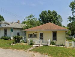 Pre-foreclosure in  V St Bedford, IN 47421