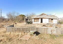Pre-foreclosure in  E Davenport St Stamford, TX 79553
