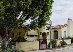 Pre-foreclosure in  Kenilworth Ave Los Angeles, CA 90039