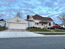 Pre-foreclosure in  E Fulton St Celina, OH 45822