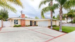  Dandelion Dr, Santa Clarita CA