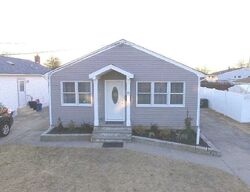 Pre-foreclosure in  W 11TH ST Deer Park, NY 11729