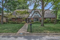 Pre-foreclosure in  E 77th Pl Tulsa, OK 74136