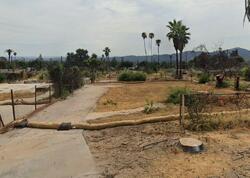 Pre-foreclosure in  E Palm St Altadena, CA 91001