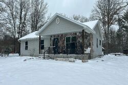  S Green St, White Cloud MI