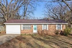 Pre-foreclosure in  E FIR ST Russellville, AR 72802