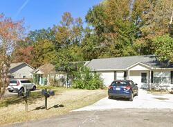 Pre-foreclosure in  Oak Park Ct Tallahassee, FL 32308