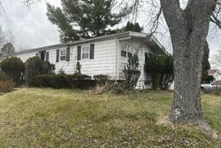 Pre-foreclosure in  Scotts Hill Dr Pikesville, MD 21208