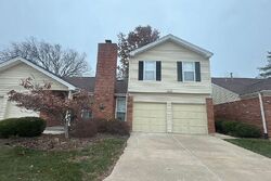 Pre-foreclosure in  Bennington Common Ln Saint Louis, MO 63146