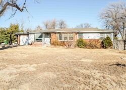 Pre-foreclosure in  Gem Lake Rd Amarillo, TX 79106