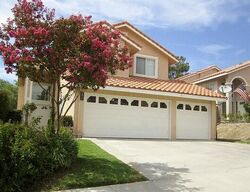 Pre-foreclosure in  Park Woodland Pl Santa Clarita, CA 91390