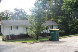 Pre-foreclosure in  BLUEGRASS RD Knoxville, TN 37922