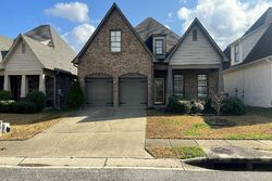 Pre-foreclosure in  Burlington Dr Fultondale, AL 35068