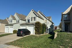  Ne 83rd St, Kansas City MO