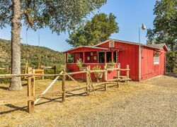  River Falls Rd, Oakhurst CA