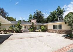 Pre-foreclosure in  Parthenia St Northridge, CA 91325