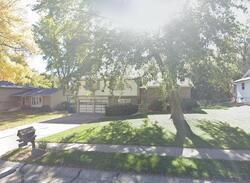 Pre-foreclosure in  Douglas Dr Bellevue, NE 68005
