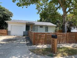 Pre-foreclosure in  Houston St Killeen, TX 76541