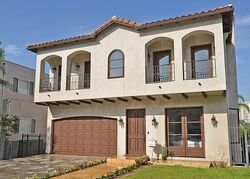 Pre-foreclosure in  Edris Dr Los Angeles, CA 90035