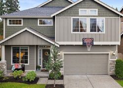 Pre-foreclosure in  212th Pl SE Maple Valley, WA 98038