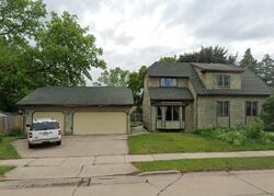 Pre-foreclosure in  S Lark St Oshkosh, WI 54902