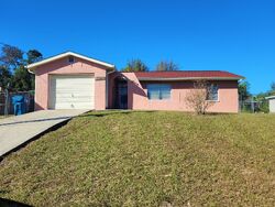 Pre-foreclosure in  Freeport Dr Spring Hill, FL 34606