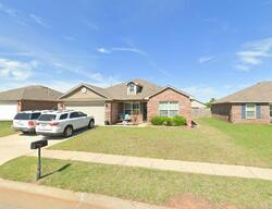 Pre-foreclosure in  Deer Spring Dr Piedmont, OK 73078