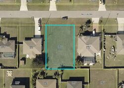 Pre-foreclosure in  SW 13th Ter Cape Coral, FL 33991