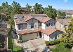 Pre-foreclosure in  Bridlewood Dr Castaic, CA 91384