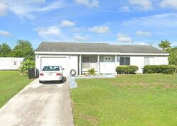 Pre-foreclosure in  SE Aires Ln Port Saint Lucie, FL 34984