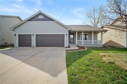 Pre-foreclosure in  2ND AVE SE Altoona, IA 50009