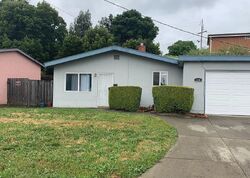 Pre-foreclosure in  Tennent Ave Pinole, CA 94564