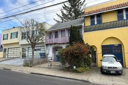 Pre-foreclosure in  Bellevue Ave Daly City, CA 94014
