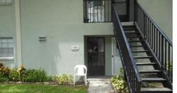 Pre-foreclosure in  N OAK DR UNIT V21 Tampa, FL 33611