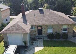 Pre-foreclosure in  LAKESIDE BLVD Hopatcong, NJ 07843