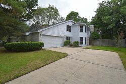Pre-foreclosure in  Lake Crystal Dr Houston, TX 77095