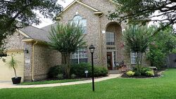 Pre-foreclosure in  Edgewood Manor Ct Tomball, TX 77375