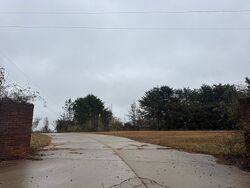 Pre-foreclosure in  Pomona Rd Griffin, GA 30223