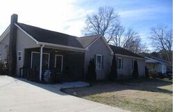 Pre-foreclosure in  S Liner St Rossville, GA 30741