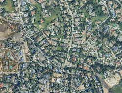 Pre-foreclosure in  Round Meadow Rd Calabasas, CA 91302