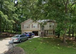 Pre-foreclosure in  Royale Castle Dr Lawrenceville, GA 30043