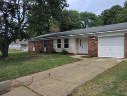 Pre-foreclosure in  Aaron Ct Chesapeake, VA 23323