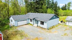 Pre-foreclosure in  Clear Lake North Rd E Eatonville, WA 98328