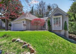 Pre-foreclosure in  Forest Glen Dr Muskegon, MI 49441