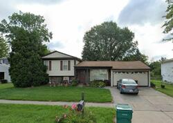 Pre-foreclosure in  Ridgebrook Path Romulus, MI 48174