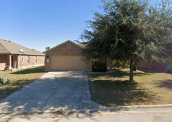 Pre-foreclosure in  Waterlily Way Hutto, TX 78634